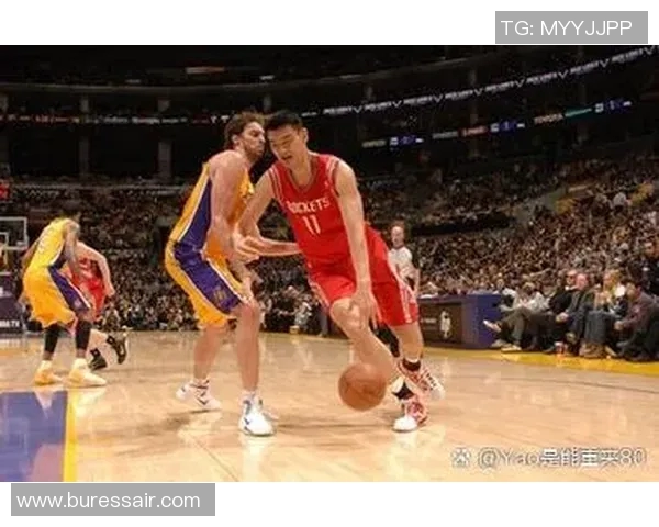 清华大学与姚明的传奇故事：从篮球场到学术殿堂的跨界合作与启示