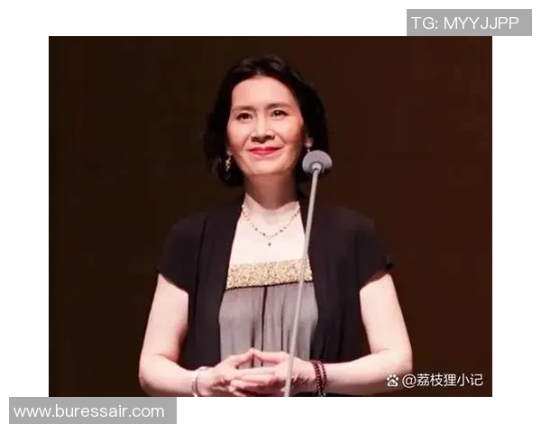 足球明星朱培燕的传奇之路与奋斗精神激励年轻一代追逐梦想